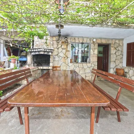 Ivan Apartment