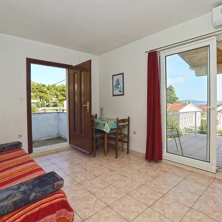 Ivan Apartment *